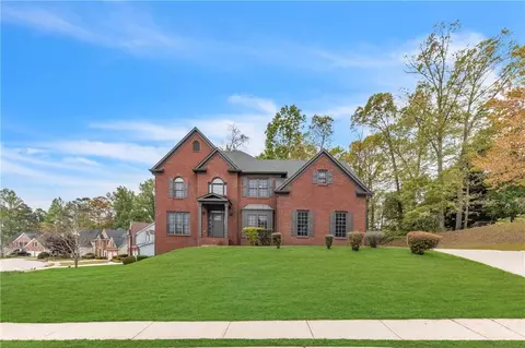 7259 Lake Xing, Stone Mountain, GA 30087