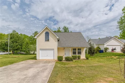 6945 Stonetrace Ct, Douglasville, GA 30134