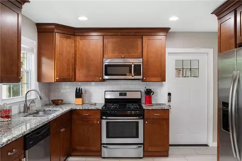 3001 Whispering Hills Dr, Chamblee, GA 30341 photo 9