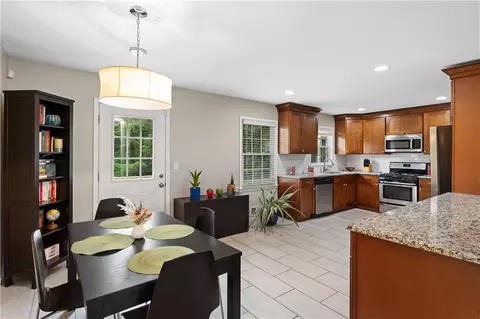 3001 Whispering Hills Dr, Chamblee, GA 30341 photo 12