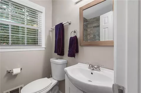 3001 Whispering Hills Dr, Chamblee, GA 30341 photo 17