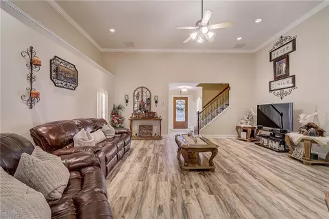 Living - 196 Harkness Rd, Jackson, GA 30233 photo 5 of 6