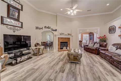 Living - 196 Harkness Rd, Jackson, GA 30233 photo 2 of 6