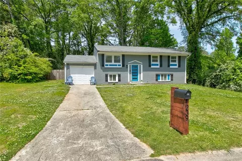 1239 Greenwood Ln, Riverdale, GA 30296