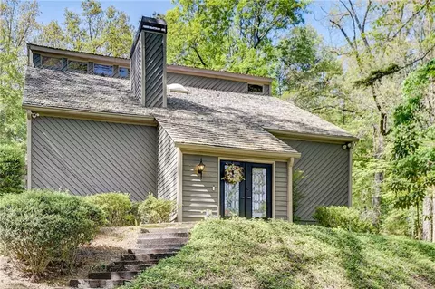 7910 Innsbruck Dr, Atlanta, GA 30350