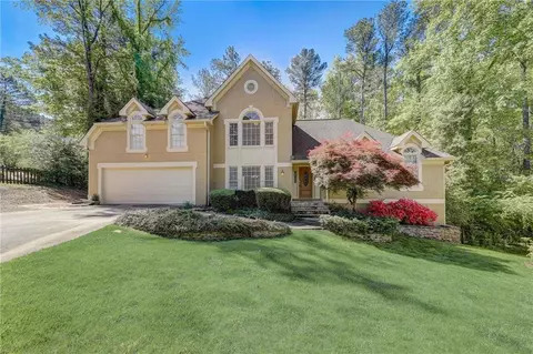 2542 Rushing Wind Ct, Lawrenceville, GA 30044