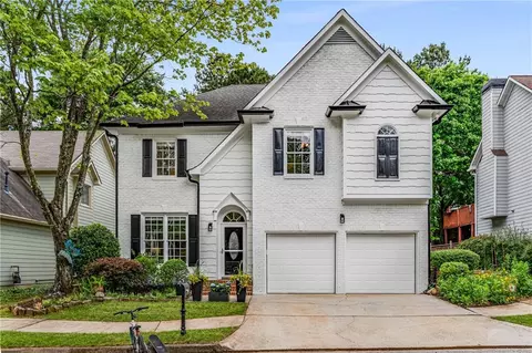606 Sycamore Ridge Dr, Decatur, GA 30030