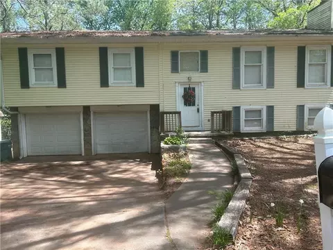 3908 Valley Brook Rd, Snellville, GA 30039