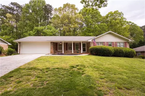 2216 Colonial Oak Way, Stone Mountain, GA 30087