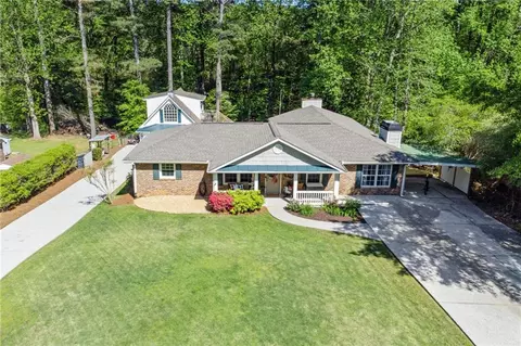 4215 Parkridge Dr, Powder Springs, GA 30127