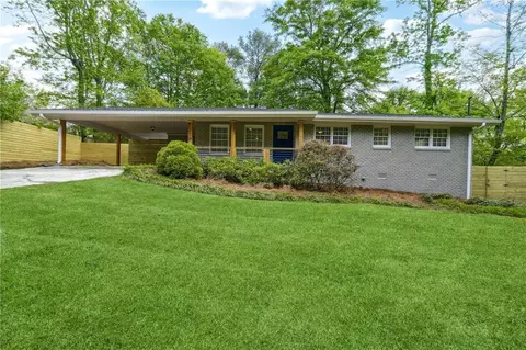 2307 Hollyridge Dr SW, Marietta, GA 30060