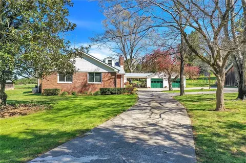 301 Carlton Dr, Rockmart, GA 30153