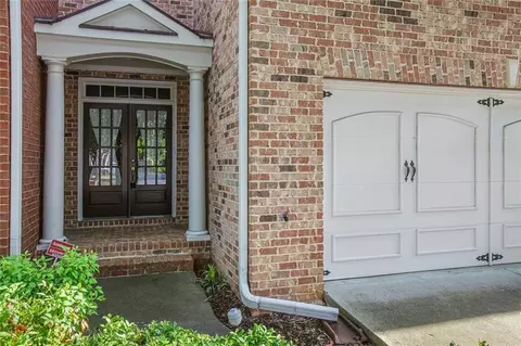 3403 Village Green Dr, Roswell, GA 30075