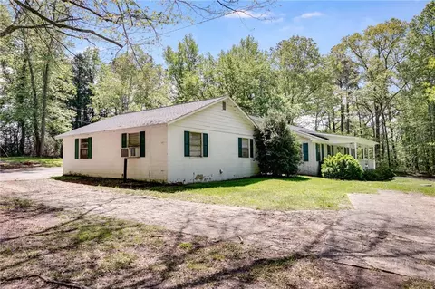 Exterior - 430 Gilley Rd, Buchanan, GA 30113 photo 4 of 14