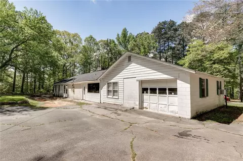 Exterior - 430 Gilley Rd, Buchanan, GA 30113 photo 7 of 14