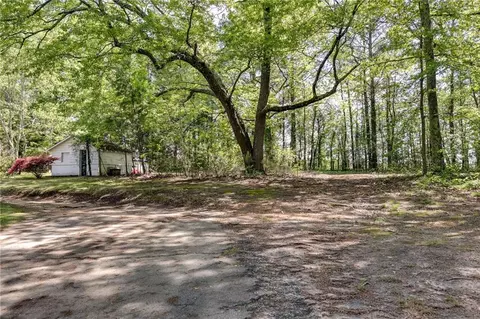 Exterior - 430 Gilley Rd, Buchanan, GA 30113 photo 13 of 14