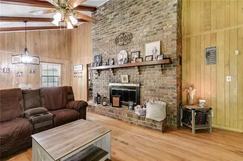 Living - 430 Gilley Rd, Buchanan, GA 30113 photo 3 of 4