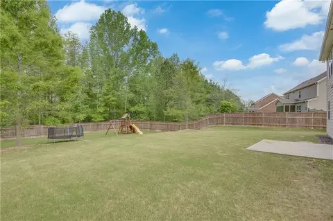 Exterior - 175 Calverton Ln, Tyrone, GA 30290 photo 4 of 9