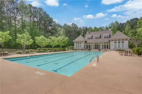 Exterior - 175 Calverton Ln, Tyrone, GA 30290 photo 6 of 9