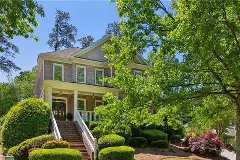 992 Allen Lake Path, Suwanee, GA 30024