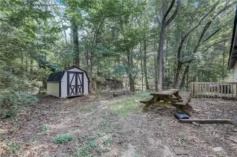 Exterior - 3292 Canterbury Trl, Rex, GA 30273 photo 2 of 3
