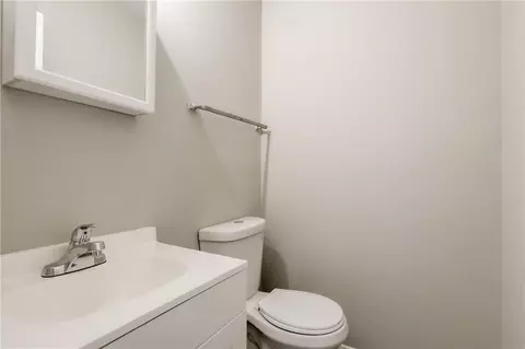 Bath - 3292 Canterbury Trl, Rex, GA 30273 photo 1 of 2