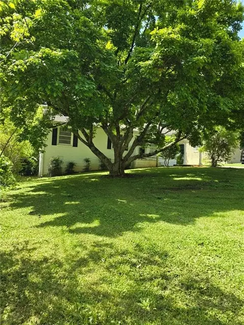 2855 Mitchell Dr, Decatur, GA 30032