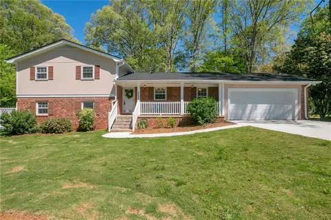 2088 Surrey Trl SE, Conyers, GA 30013