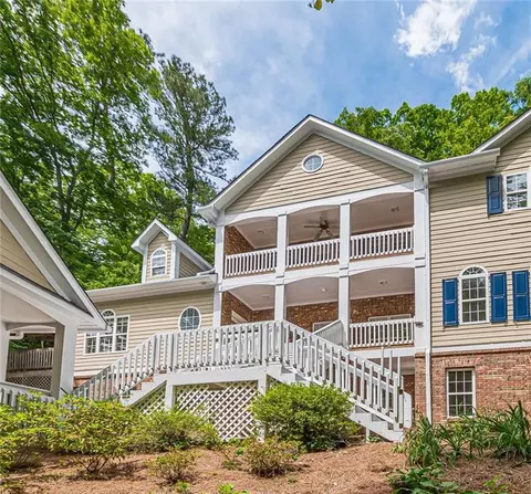 6370 River Chase Cir, Sandy Springs, GA 30328