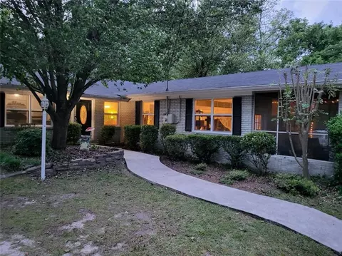 4245 Jones Rd, Macon, GA 31216