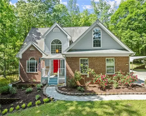 2110 Oakpointe Ct, Buford, GA 30519