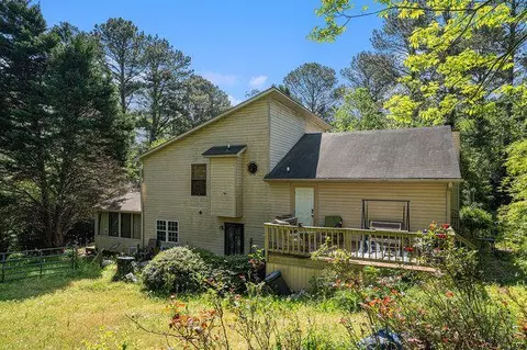 Exterior - 235 Rustic Rd, Stockbridge, GA 30281 photo 6 of 7