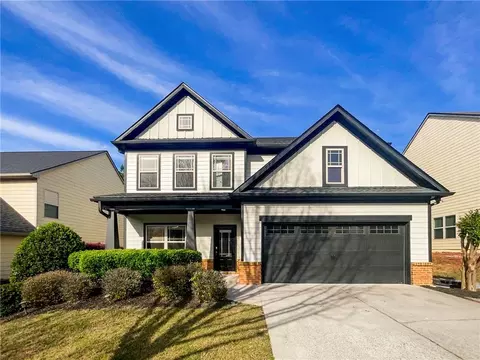1711 Stoney Chase Dr, Lawrenceville, GA 30044