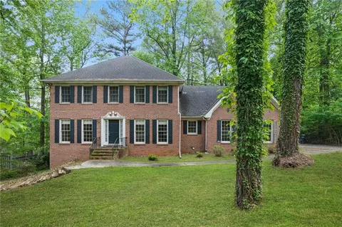 256 Old Rosser Rd, Stone Mountain, GA 30087