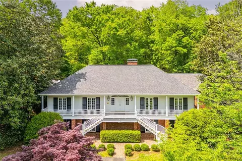 627 N Saint Marys Ln NW, Marietta, GA 30064