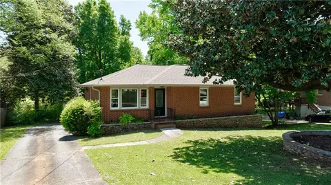 492 Alcott Dr SE, Smyrna, GA 30082