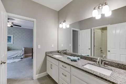 Bath - 3073 Jefferson St, Atlanta, GA 30341 photo 2 of 7