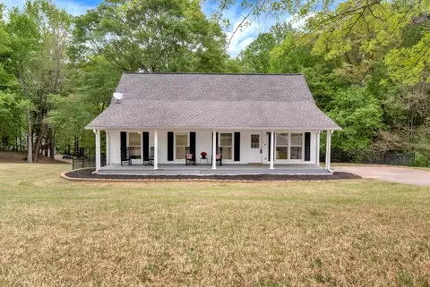 9815 Waldrip Rd, Gainesville, GA 30506