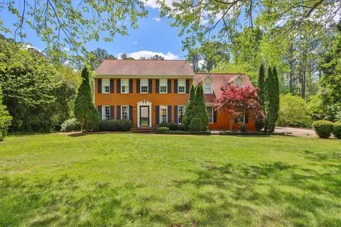3516 Starwood Trl SW, Lilburn, GA 30047