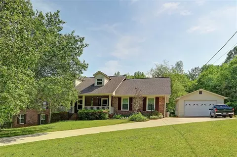 85 Creekside Ln, Covington, GA 30016