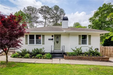 1028 Ridgecrest Dr SE, Smyrna, GA 30080