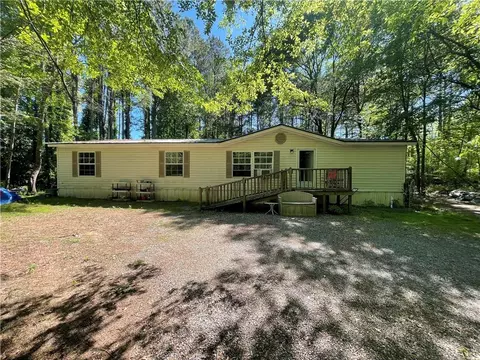 121 Savannah Ln, Summerville, GA 30747