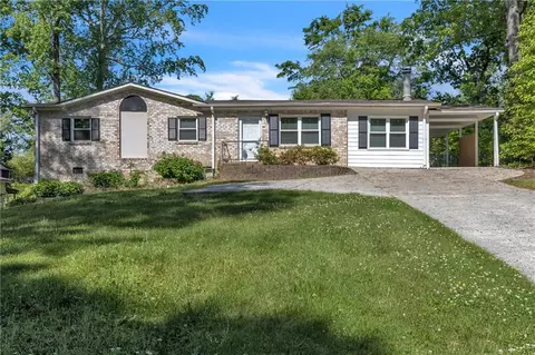 4266 Parkridge Dr, Powder Springs, GA 30127
