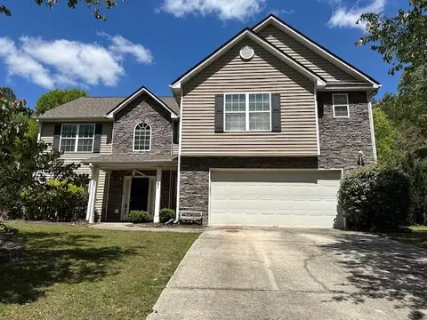 1125 Brookstone Estates Dr, Loganville, GA 30052