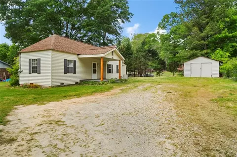 229 Manley Rd, Griffin, GA 30223