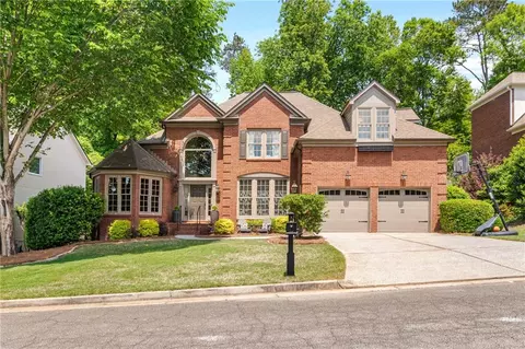 1450 Devonash Ln, Dunwoody, GA 30338