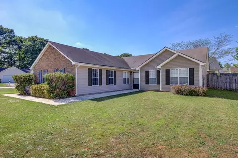 2234 Sugarleaf Trl, Hampton, GA 30228