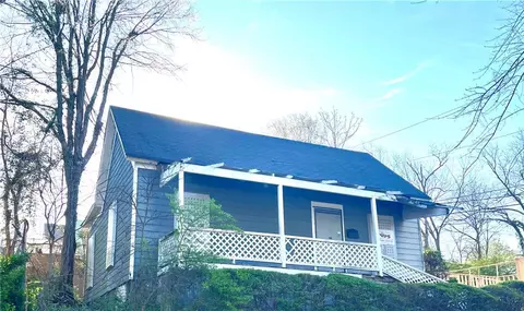 934 Smith St, Atlanta, GA 30310