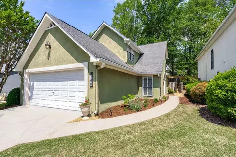 140 Sweetwater Trce, Roswell, GA 30076