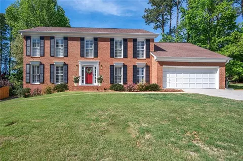 1440 Bunky Ln, Dunwoody, GA 30338